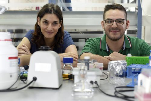 Prof.-member Mittal Landau (left) with doctoral student Nir Salinas. Photo: Rami Shloush, Technion Spokesperson