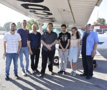הסטודנטים והמנחים. מימין לשמאל : ד"ר אהרון בר-גיל, חנה ודן שטראוסמן, פרופ' נחום שימקין, קובי כוחיי, אלון ירושינסקי ועמרי פרוינד קרדיט צילום : שרון צור