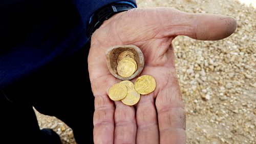 תמונות המטמון. צילום: ליאת נדב-זיו, רשות העתיקות