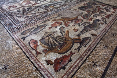 A mosaic from the Roman period discovered in Lod depicts maritime trade. Photo: shutterstock