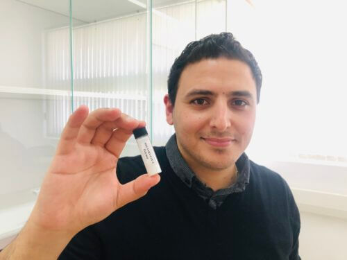 Dr. Shadi Farah with the polymer he developed. Photo: Technion spokespeople