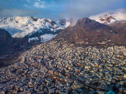 لا رينكونادا في جبال الأنديز في بيرو. واحدة من أصعب الأماكن للعيش في العالم (أكسل بيتيت - Expedition 5300©)