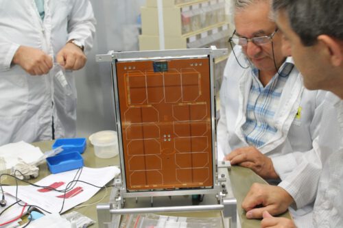 Hovik Aglarian, the chief electronics engineer of the Asher Space Research Institute, with the new receiver. Photo: Sharon Tzur, Technion Spokesperson