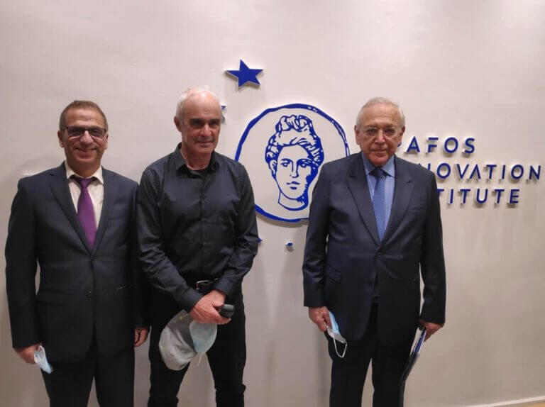In the photo from the right - Uriel Reichman, the interdisciplinary director of Herzliya, Prof. Michael Iggy Litauer, a researcher at Miguel, and David Zigdon, director of the Miguel Research Institute, at the inauguration of the Paphos Institute for Innovation in Cyprus