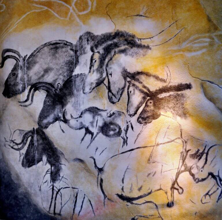 Wall paintings of horses and wild cattle in Shove Cave. By Thomas T. from somewhere on Earth - Etologic horse study, Chauvet´s caveUploaded by FunkMonk, CC BY-SA 2.0, https://commons.wikimedia.org/w/index.php?curid=16624436