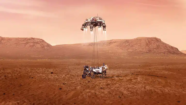 הרובר התמדה נוחתת באמצעות כבלים המשתלשלים ממה שמכונה "עגורן מאדים". החללית ממשיכה הלאה לאחר ניתוק הכבלים והרכב יוצא לדרך עצמאית. הדבר נעשה כדי לחסוך דלק הדרוש להנחתה של חללית כה גדולה על חשבון הציוד המדעי. המחשה: נאס"א / JPL-Caltech