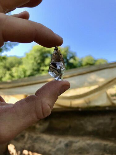 A tool on obsidian found in the field. Photo: Dr. Malinsky-Buller