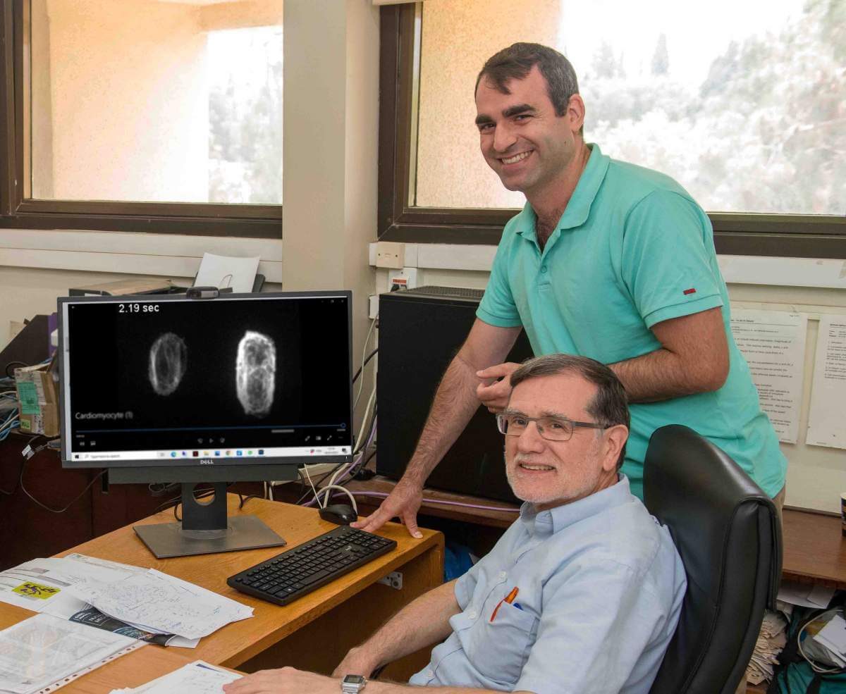 Ohad Cohen and Prof. Shmuel (Sam) Shafran. They didn't miss a beat. Photo: Weizmann Institute Spokesperson