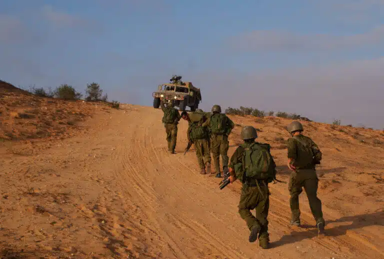 جنود من جيش الدفاع الإسرائيلي أثناء التدريب، الصورة من أرشيف الصور: Depositphotos.com