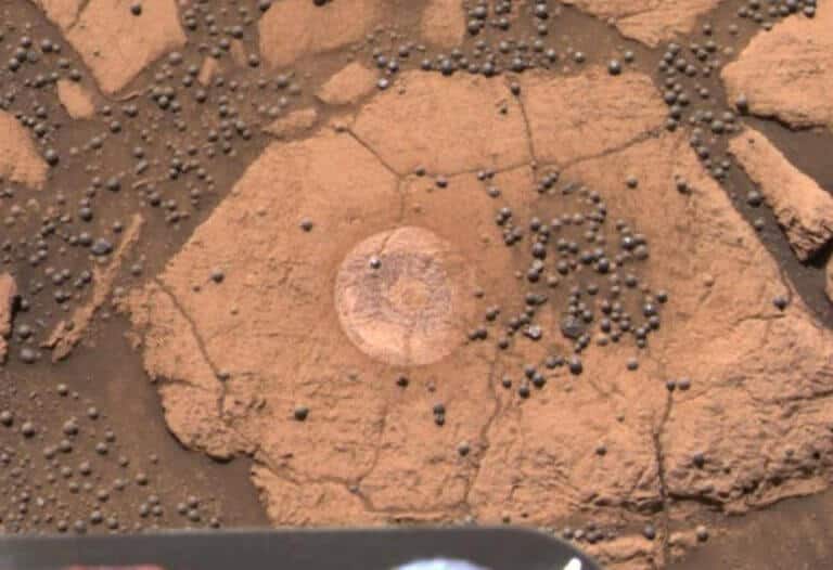 Mushroom-like structures on Mars. NASA