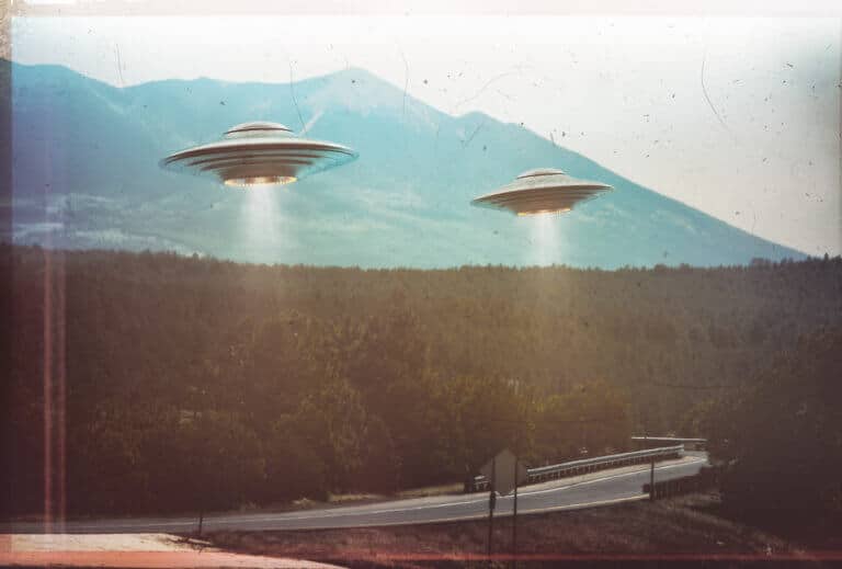 UFOs in science fiction. Illustration: shutterstock