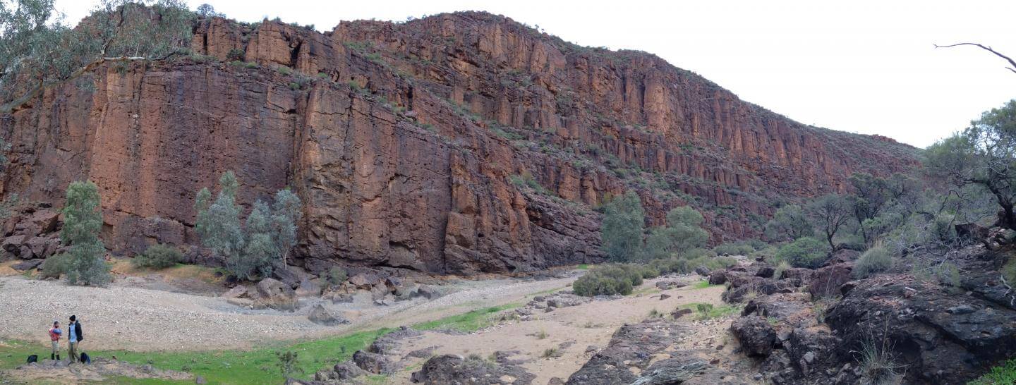 Restos de un glaciar que cubrió todo el planeta con precipitaciones en Tillite Gorge, Arcarola, Australia del Sur Foto: Universidad de Southampton