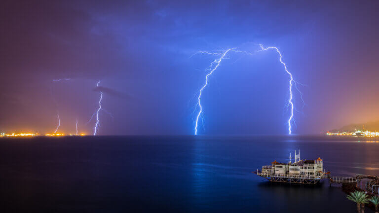 A lightning storm in the Red Sea near Eilat. Illustration: depositphotos.com