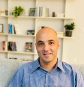 ד"ר מני שלום. צילום: פרס בלווטניק