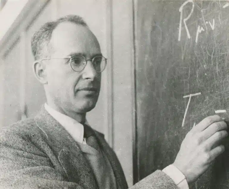 البروفيسور ناتان روزن، مؤسس قسم الفيزياء في التخنيون. الصور مقدمة من أرشيف التخنيون التاريخي بقلم يهوشوا ناسيو