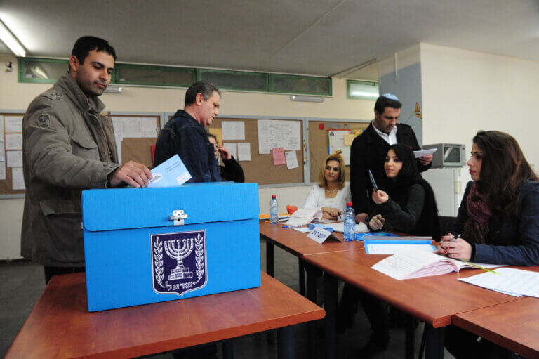 Polling stations in Ashkelon in the Knesset elections on February 10, 2009. Image: depositphotos.com