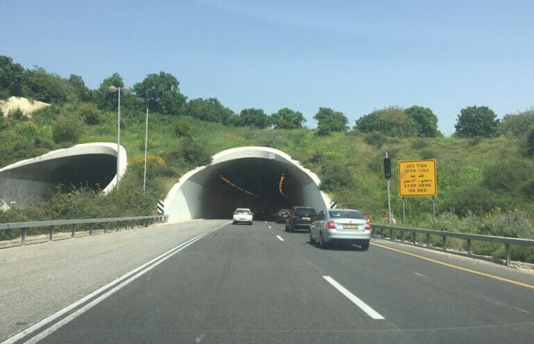 Ecological crossing over highway 70, near the Ein Tut interchange. Recommended solution, but expensive. Photo: Marev Zaks