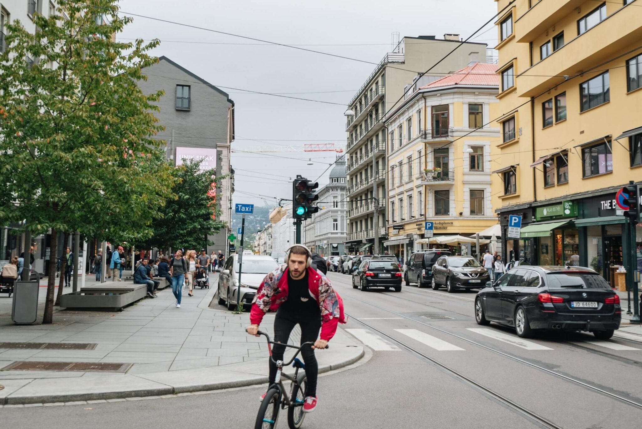 "An unequivocal recommendation: walk or ride a bicycle." Photo by Nick Night on Unsplash