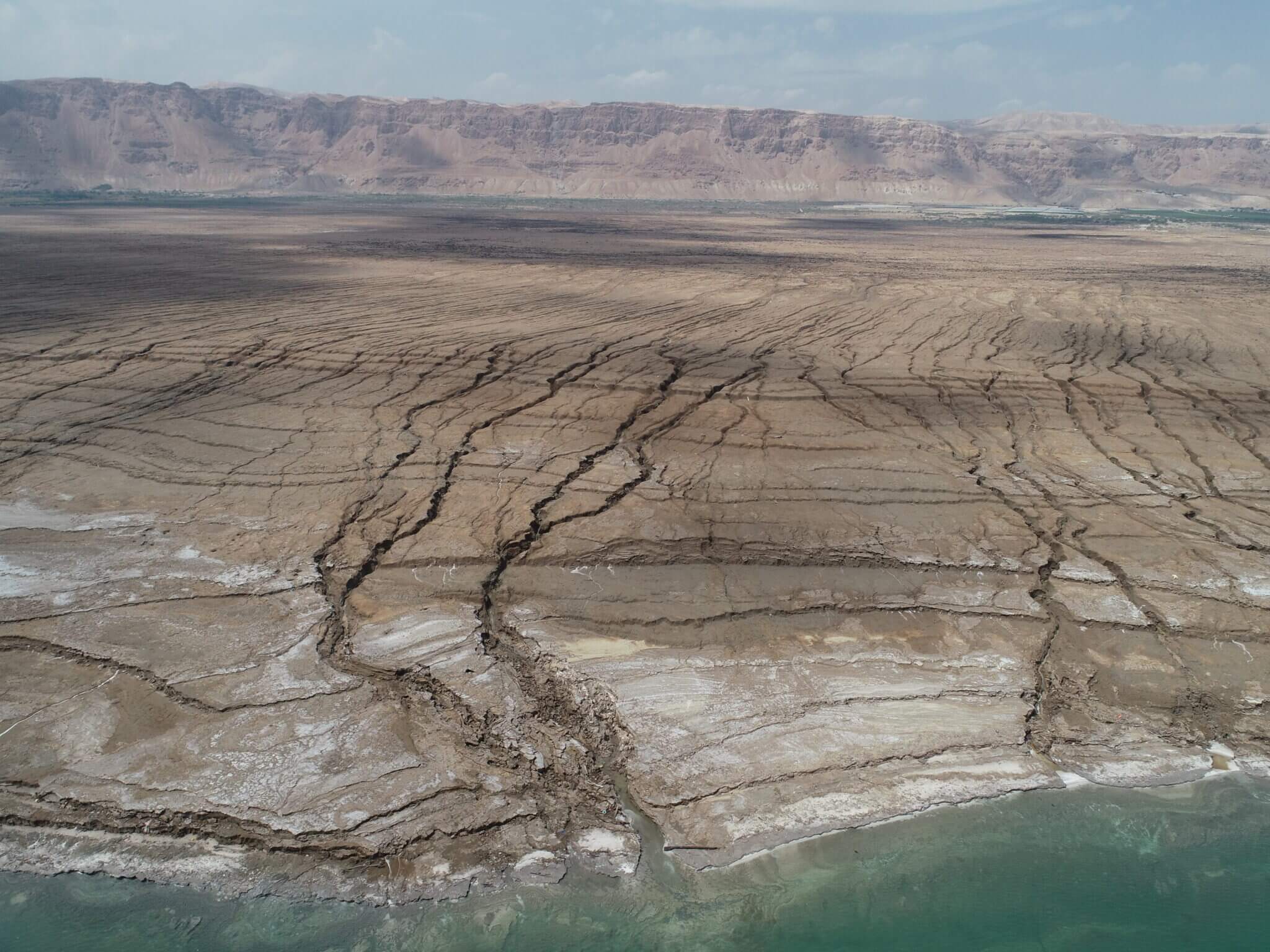 Channels at the mouth of the Qumran River. Drone photos: Liran Ben Moshe, Geological Institute