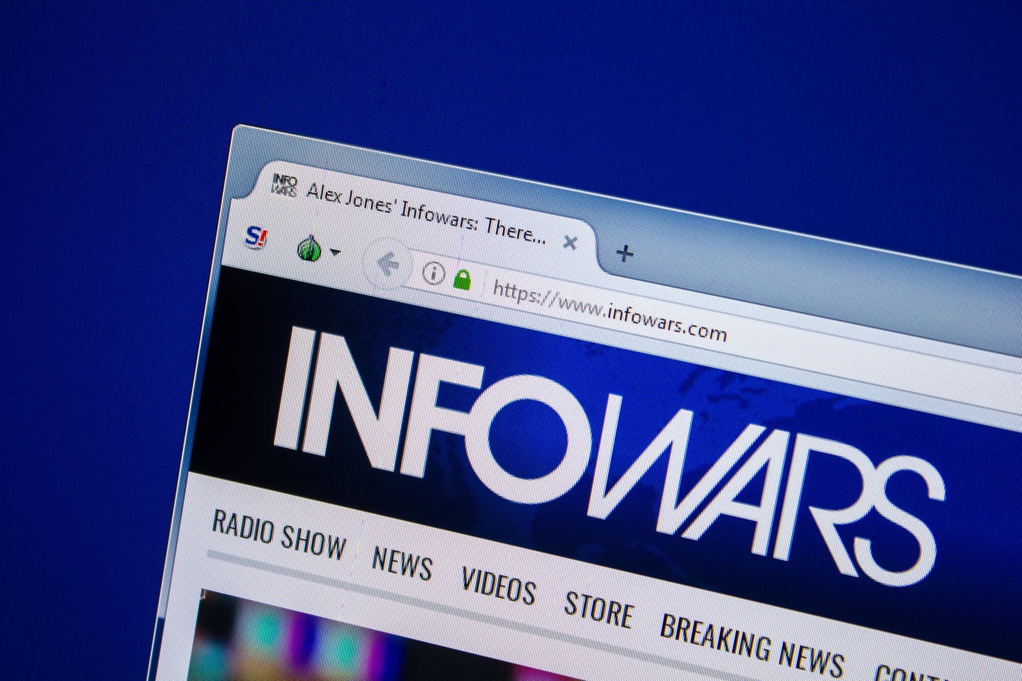 The website of Alex Jones, who spreads conspiracy theories. Image: depositphotos.com