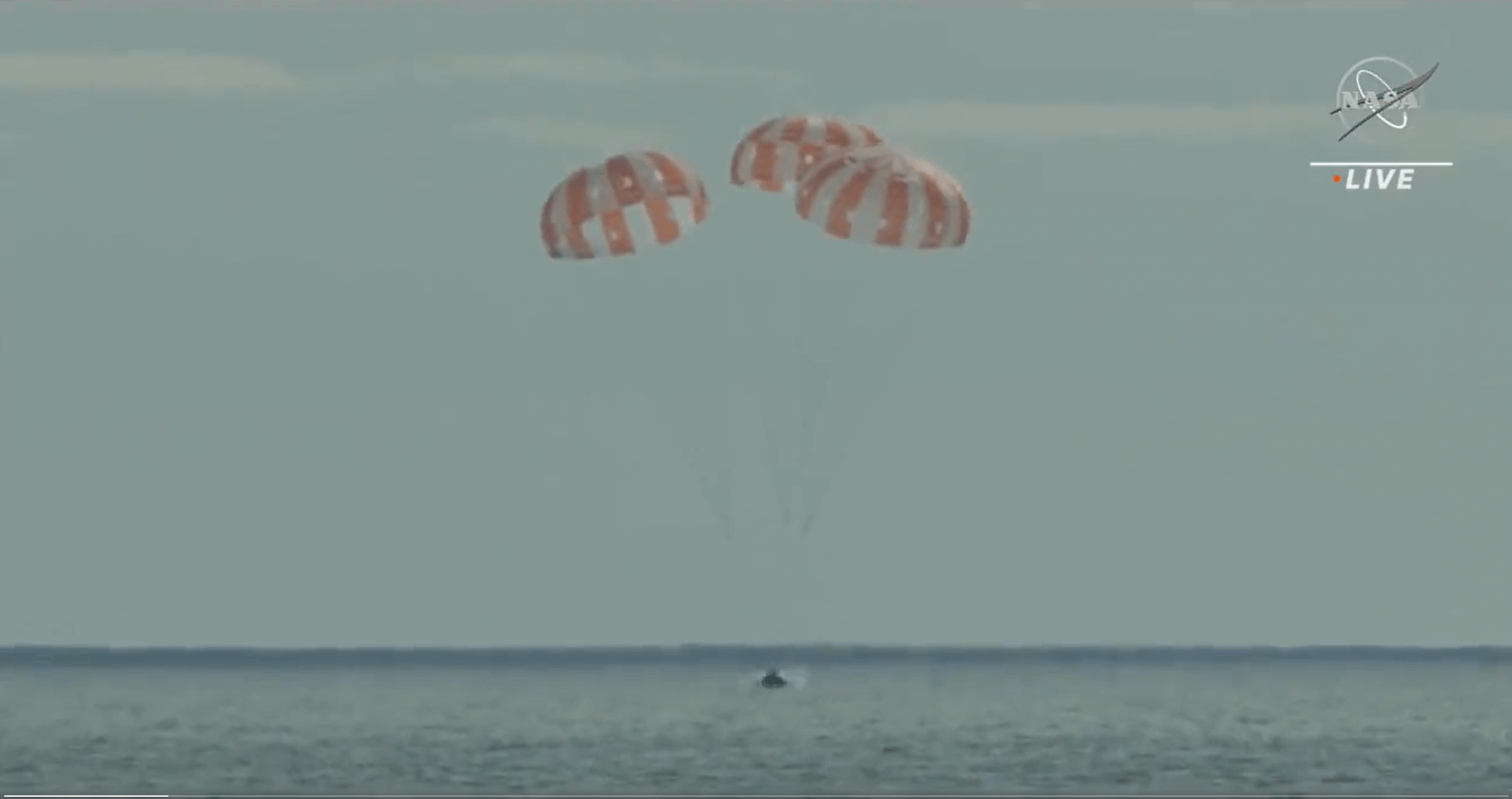 The landing of the Orion spacecraft in the Artemis 1 mission back from orbiting the moon. Photo: NASA TV