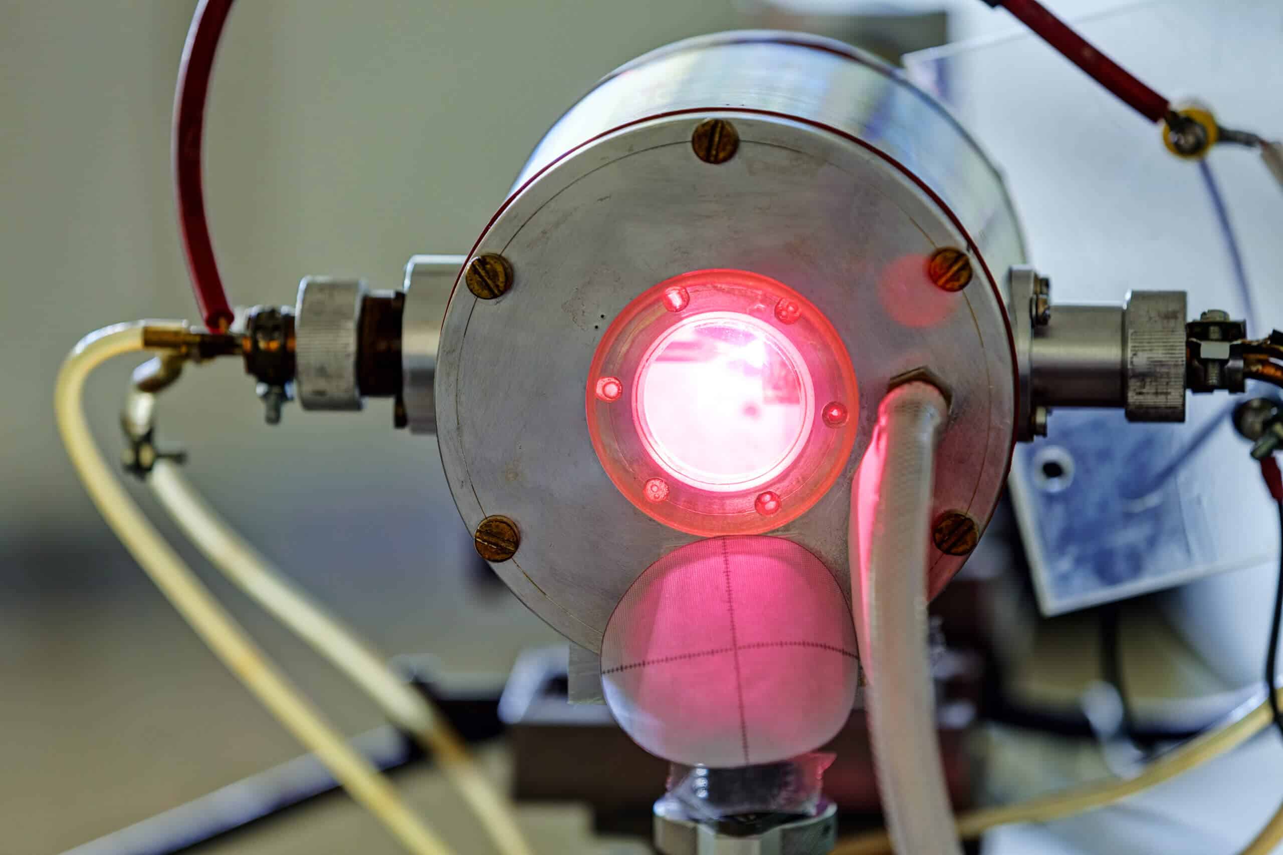 Laser in a physics lab. Illustration: depositphotos.com