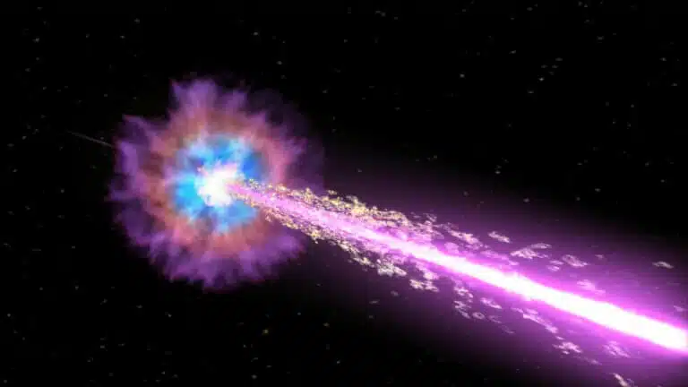 האסטרונומים חושבים ש-GRB 221009A היא לידתו של חור שחור חדש שנוצר בליבו של כוכב קורס. באיור הזה החור השחור יוצר סילונים חזקים של חלקיקים שנעים במהירות הקרובה למהירות האור. הסילונים חודרים מבעד לכוכב, ופולטים קרני רנטגן וקרני גמא כשהם זורמים לתוך החלל. קרדיט: NASA/Swift/Cruz deWilde