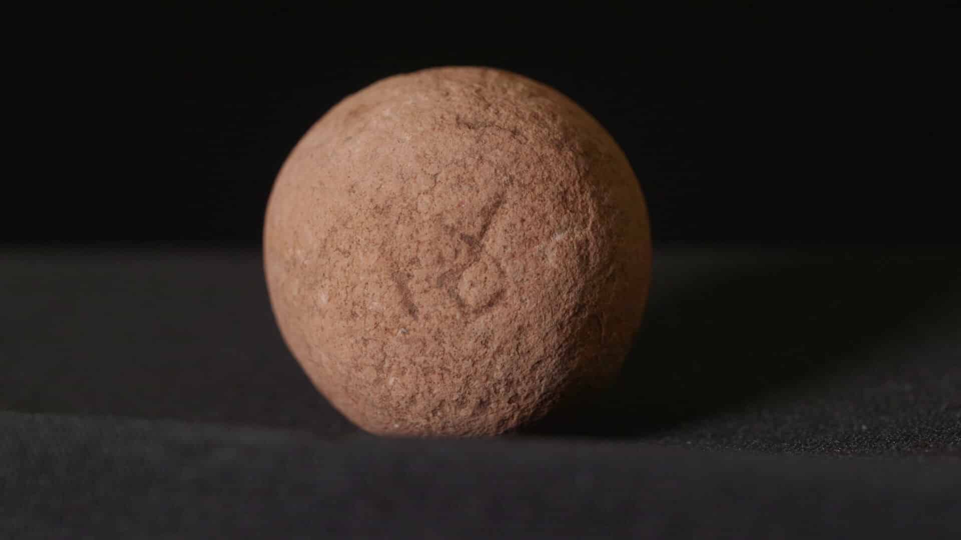 A shekel weight from the days of the First Temple discovered in excavations in the Judean Mountains. Photo by Emil Eldjem, Antiquities Authority