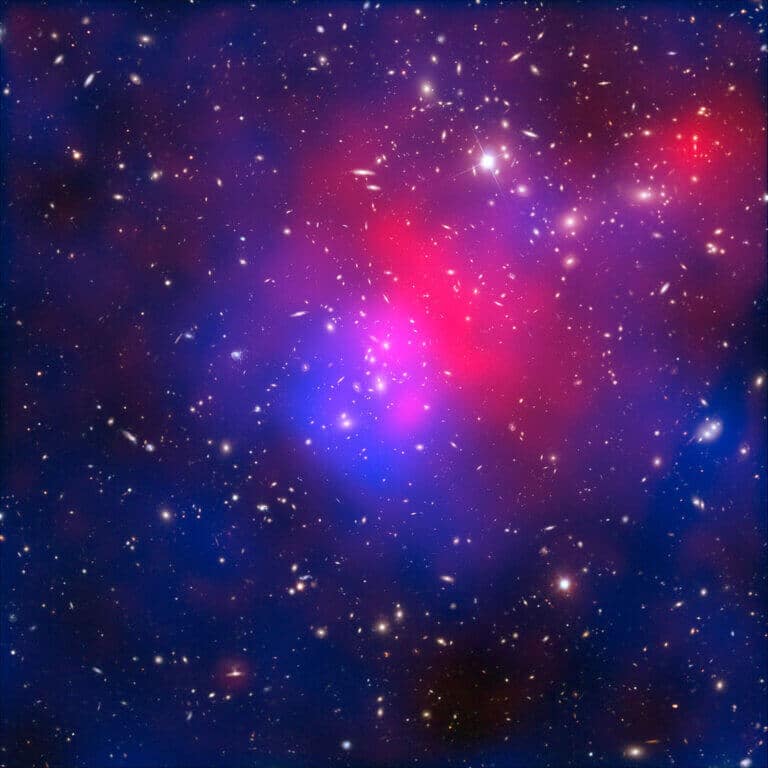 The galaxy cluster Abel 2744 or the Pandora cluster. The researchers looked at the galaxies behind it. Photograph of the Hubble Space Telescope