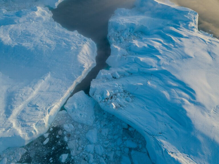 Drone photo of a disintegrating glacier. Illustration: depositphotos.com