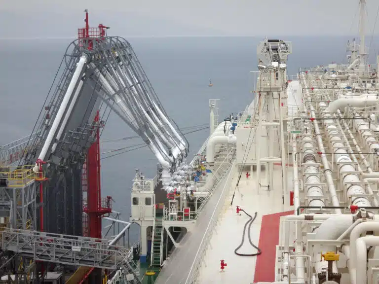 ספינת LNG טיפוסית מכילה אנרגיה בהיקף ששווה ל-70 פצצות גרעיניות. המחשה: depositphotos.com