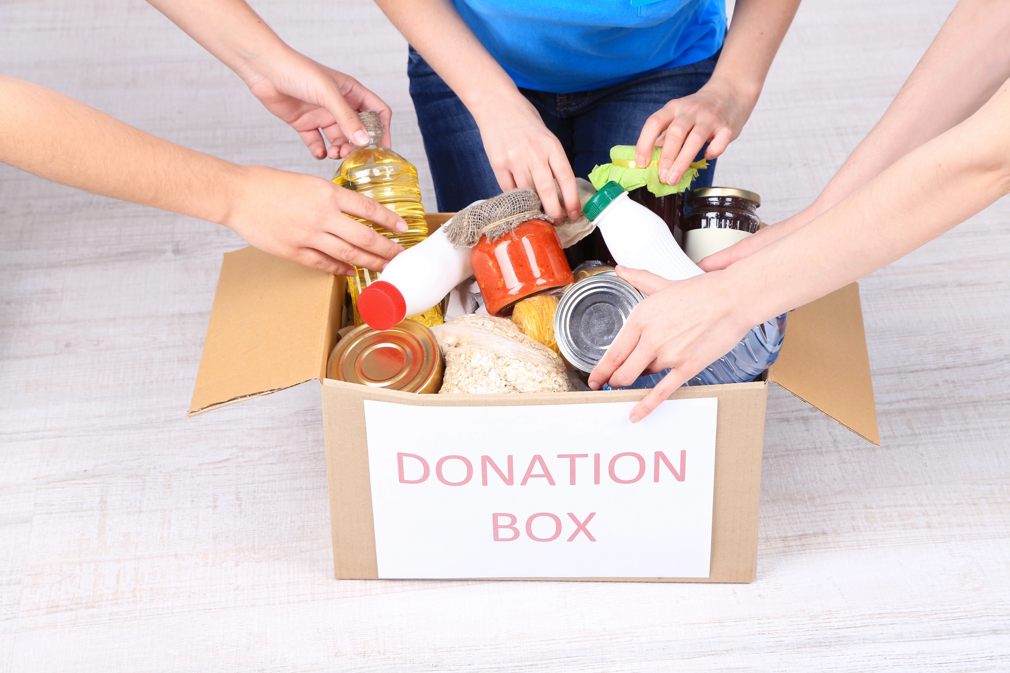 Hebrew University study: Children with fewer resources give more – but with age, children from wealthy families give less