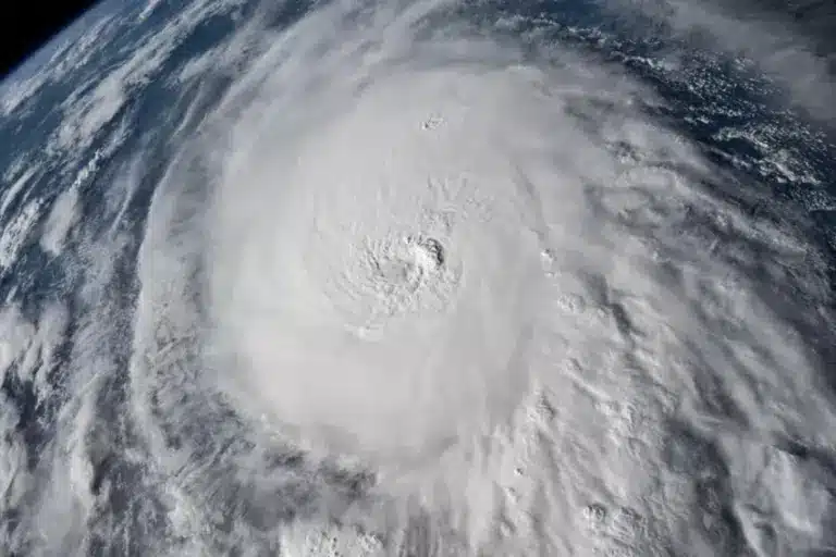 הוריקן 'מילטון' כפי שתועד מהחלל. צילום: NASA JSC, ISS