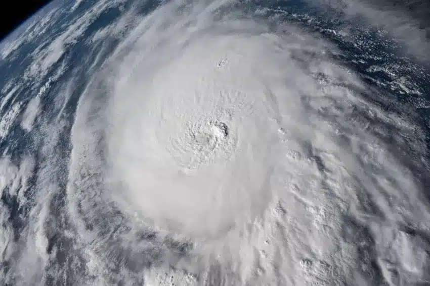 הוריקן 'מילטון' כפי שתועד מהחלל. צילום: NASA JSC, ISS