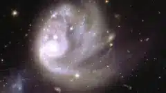 هذا المنظر الشامل للسماء عبارة عن طبقات من خريطة النجوم لـ Gaia من إصدار البيانات الثاني لها في عام 2018 وخريطة بلانك للغبار من عام 2014. المصدر: وكالة الفضاء الأوروبية/إقليدس/كونسورتيوم إقليدس/ناسا؛ وكالة الفضاء الأوروبية/جايا/DPAC؛ تعاون وكالة الفضاء الأوروبية/بلانك