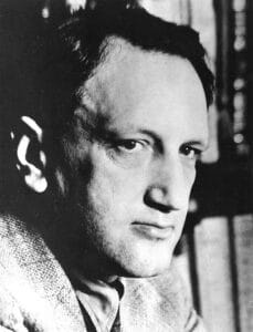 ليوبولد إنفيلد في صورة من عام 1938. صورة ملكية عامة من ويكيميديا