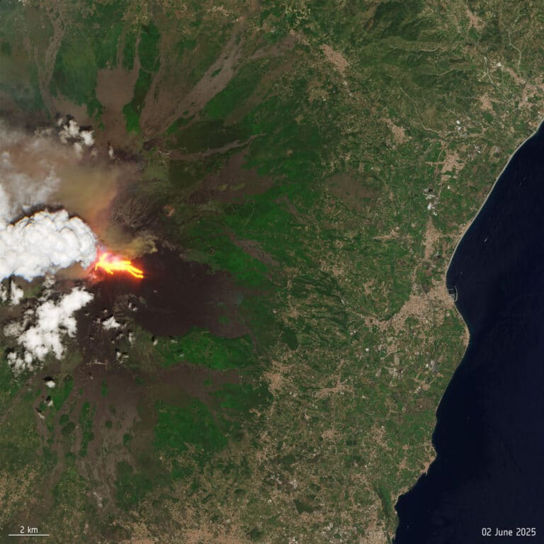 תמונות לוויין: Copernicus Sentinel-2, Sentinel-5P;
