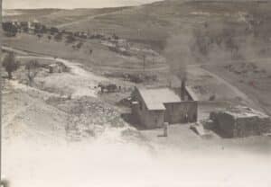 محرقة النفايات البلدية خلف جبل الزيتون في القدس. الصورة من أرشيف الدولة.