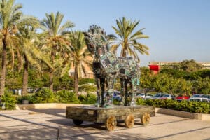 عرض "حصان طروادة" في جامعة تل أبيب. الصورة: depositphotos.com