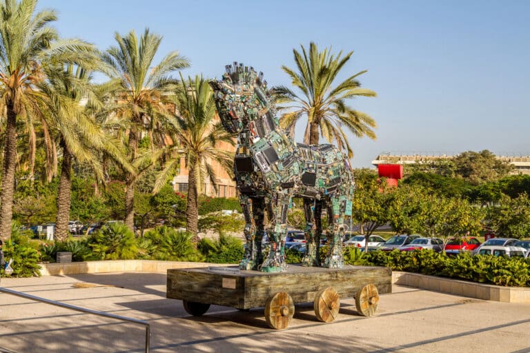 מיצג "הסוס הטרויאני" באוניברסיטת תל אביב. המחשה: depositphotos.com