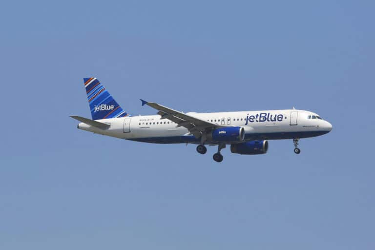 מטוס איירבוס מדגם A320 בשירות חברת ג'ט בלו. המחשה: depositphotos.com