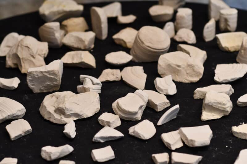 Stone vessels from Mount Scopus. They were considered vessels that did not accept impurity during the Second Temple period. Photo: Emil Aljam, Israel Antiquities Authority