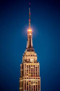 يبدو مبنى إمباير ستيت أشبه ما يكون بالزقورة. صورة توضيحية: depositphotos.com