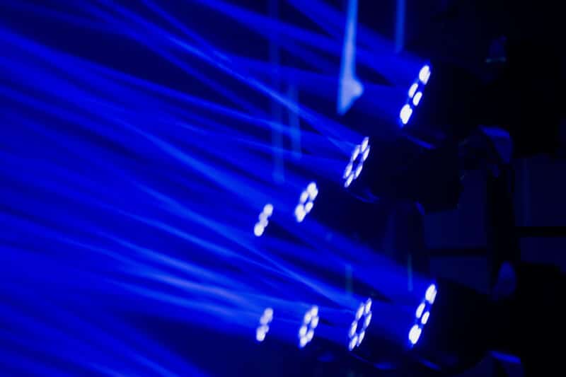 תקשורת אופטית. המחשה: depositphotos.com