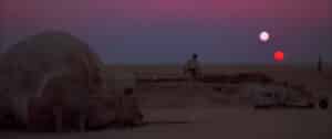 في الفيلم الأول من سلسلة حرب النجوم، يُرى شروق شمس مزدوج فوق كوكب تاتوين.
