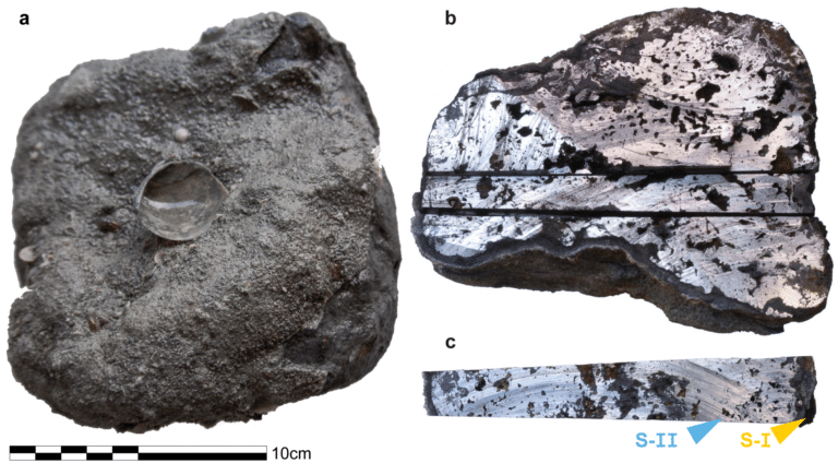 גושי ברזל בני 2,600 שנה שנמשו מהים בחוף דור. צילום: דוברות אונירסיטת חיפה