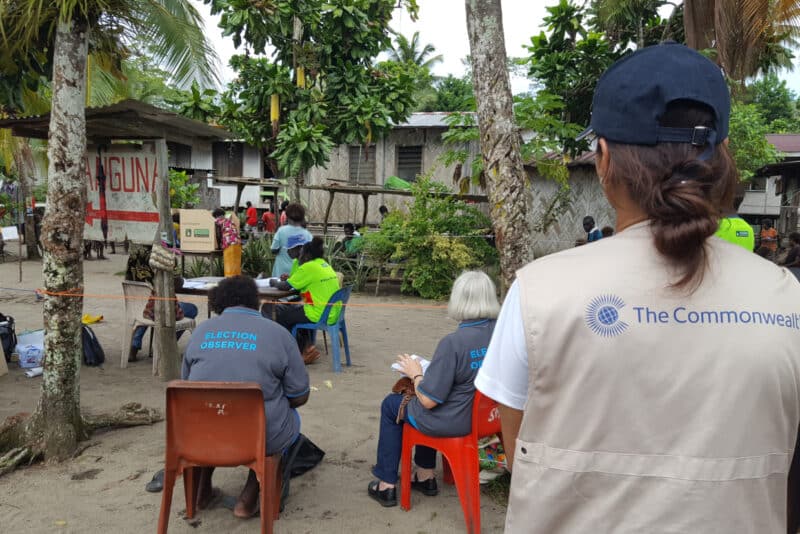 קלפי. אסונות טבע ואירועי קיצון משבשים יותר ויותר מערכות בחירות ברחבי העולם. קרדיט: The Commonwealth Secretariat / Flickr